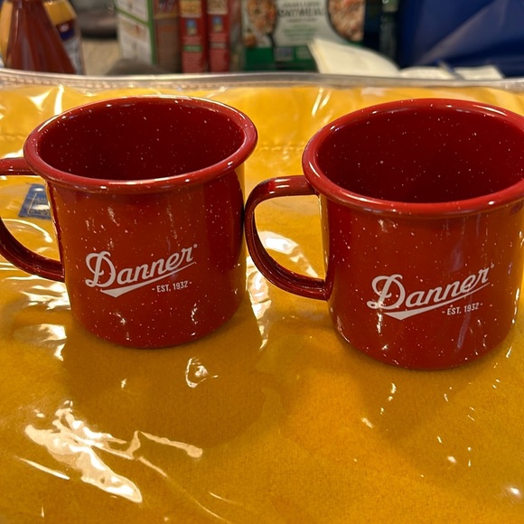 2 Danner Boot Promo cups - Picture 1 of 4